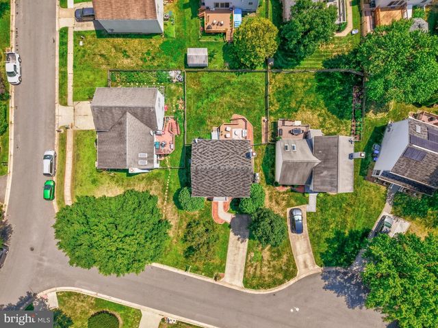 3 WHALEY CT, Sterling, VA 20165