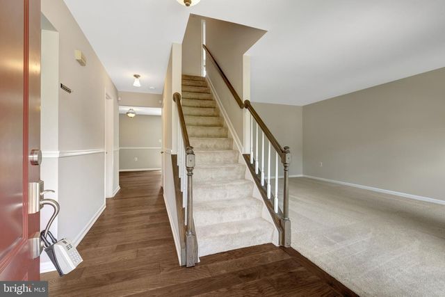 3 WHALEY CT, Sterling, VA 20165