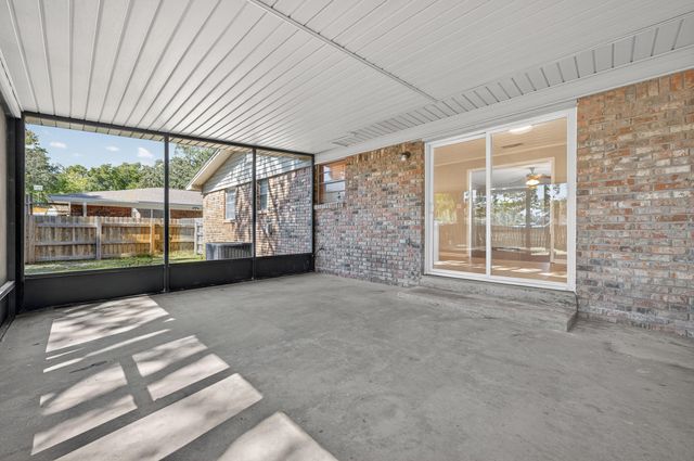 167 Marcia Drive, Mary Esther, FL 32569