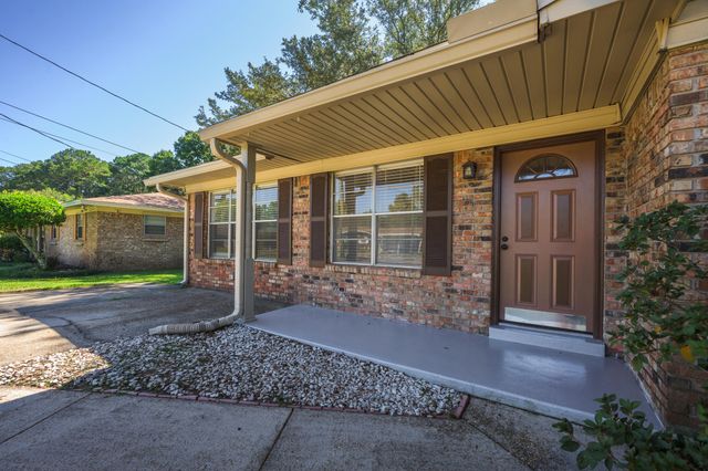 167 Marcia Drive, Mary Esther, FL 32569