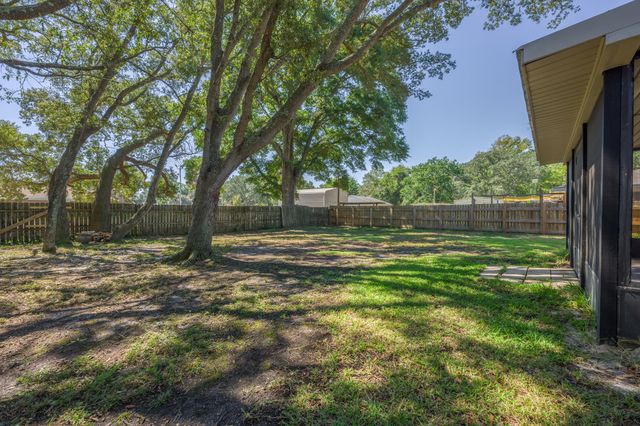 167 Marcia Drive, Mary Esther, FL 32569