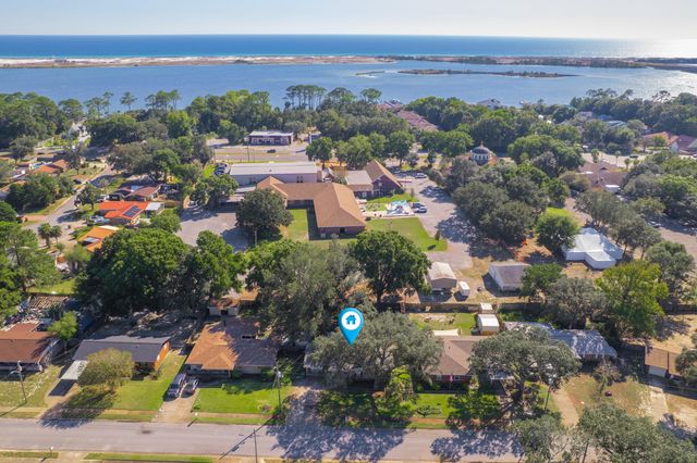 167 Marcia Drive, Mary Esther, FL 32569