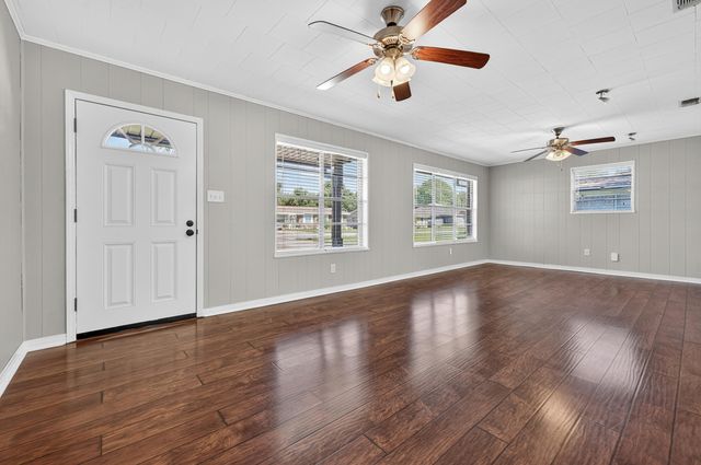 167 Marcia Drive, Mary Esther, FL 32569