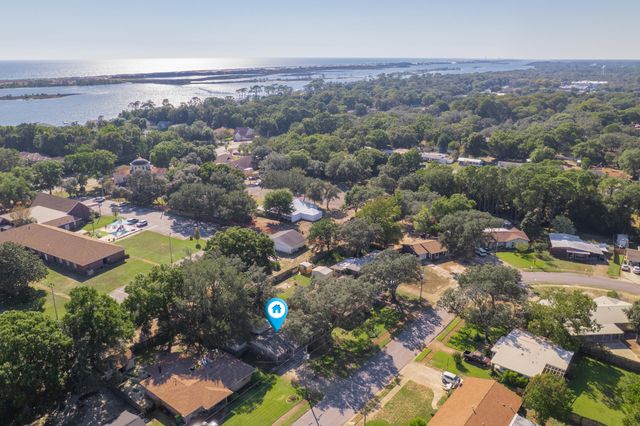 167 Marcia Drive, Mary Esther, FL 32569