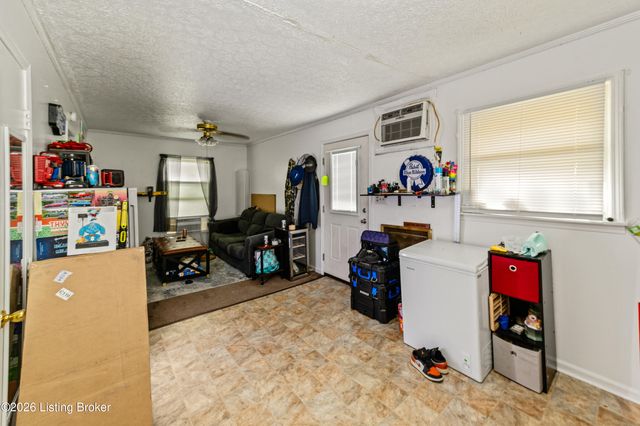 156 Old Ford Rd, Shepherdsville, KY 40165
