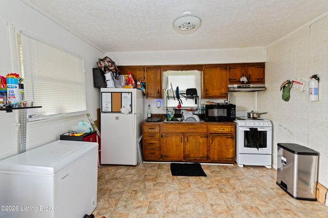 156 Old Ford Rd, Shepherdsville, KY 40165