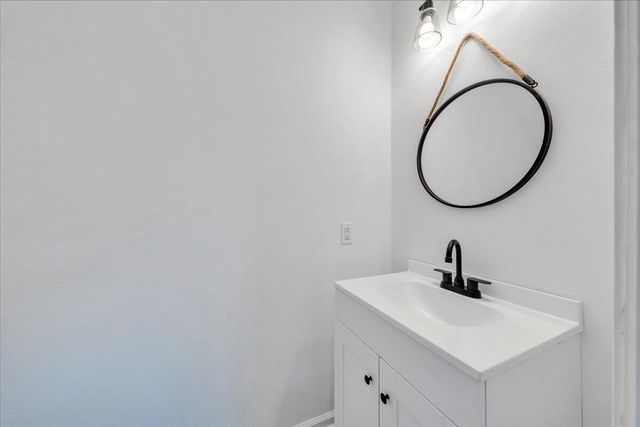 215 Harrison AVE, Roanoke, VA 24016