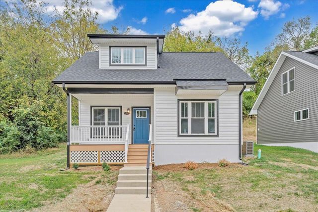 215 Harrison AVE, Roanoke, VA 24016