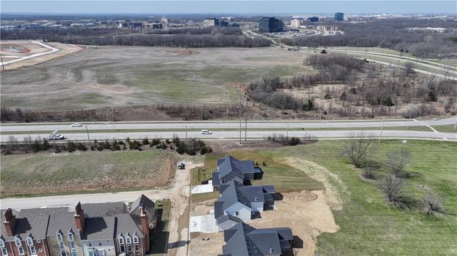 6410 NW 98th Street, Kansas City, MO 64153