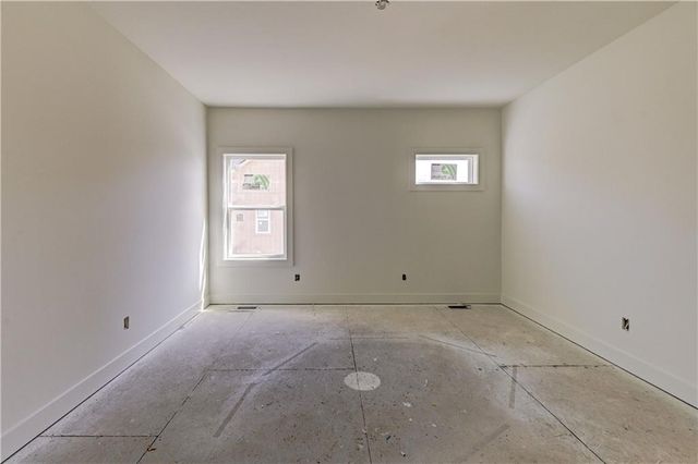 6410 NW 98th Street, Kansas City, MO 64153