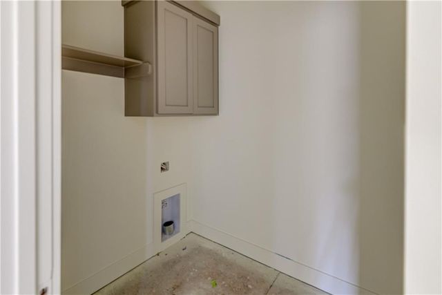 6410 NW 98th Street, Kansas City, MO 64153