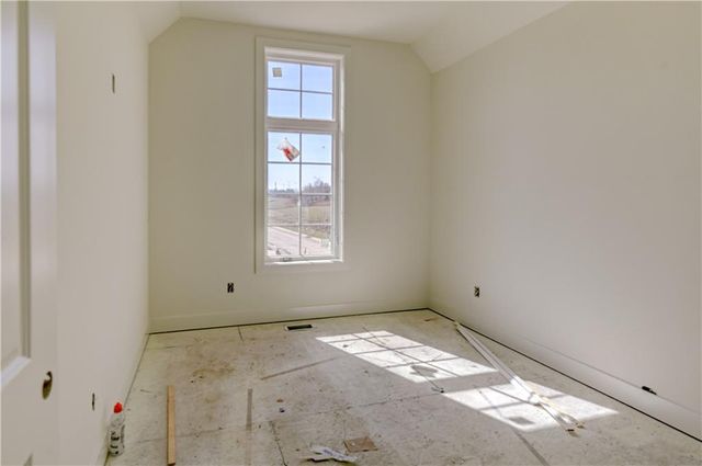 6410 NW 98th Street, Kansas City, MO 64153