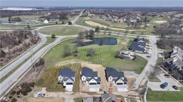 6410 NW 98th Street, Kansas City, MO 64153