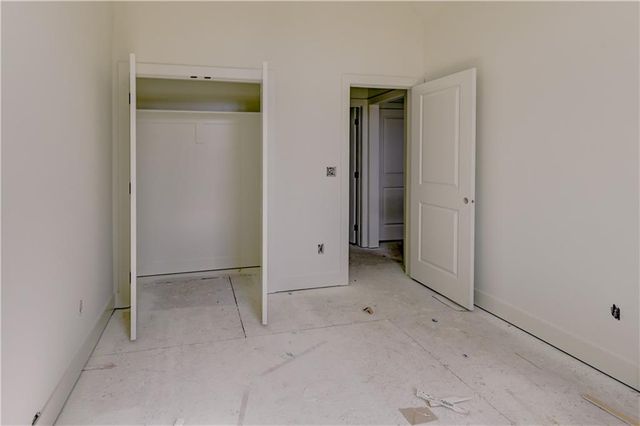 6410 NW 98th Street, Kansas City, MO 64153