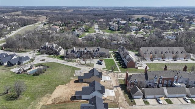 6410 NW 98th Street, Kansas City, MO 64153