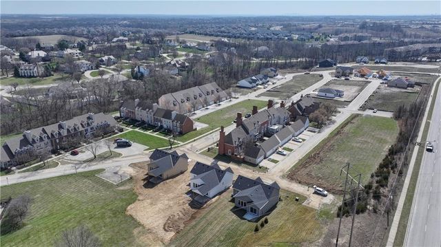 6410 NW 98th Street, Kansas City, MO 64153