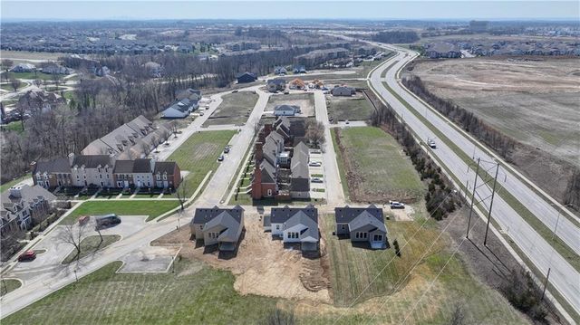 6410 NW 98th Street, Kansas City, MO 64153