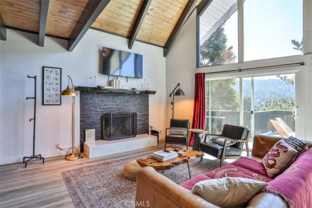 24833 Matterhorn Court, Crestline, CA 92325