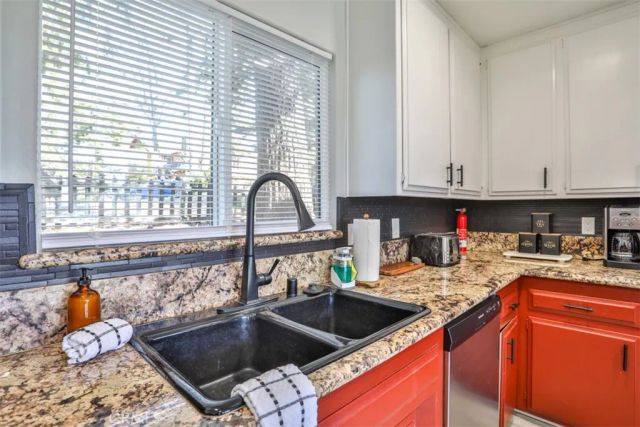 24833 Matterhorn Court, Crestline, CA 92325