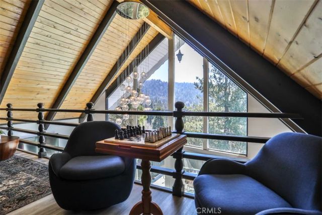 24833 Matterhorn Court, Crestline, CA 92325