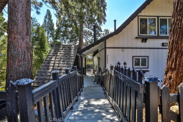 24833 Matterhorn Court, Crestline, CA 92325