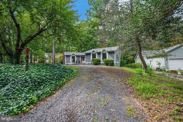 216 WAKEFIELD DR, Locust Grove, VA 22508