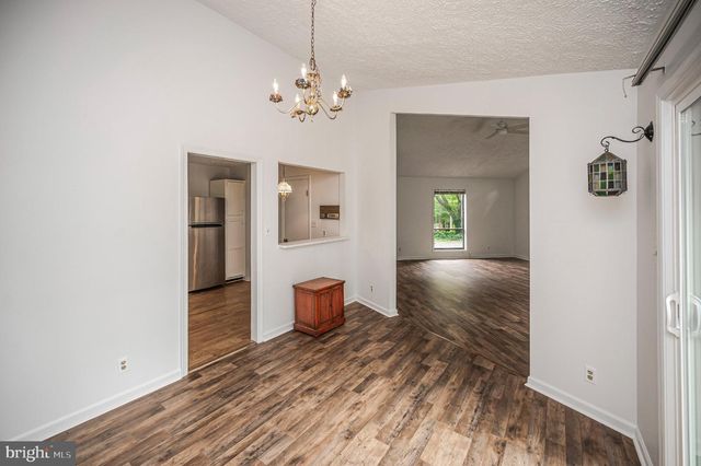 216 WAKEFIELD DR, Locust Grove, VA 22508