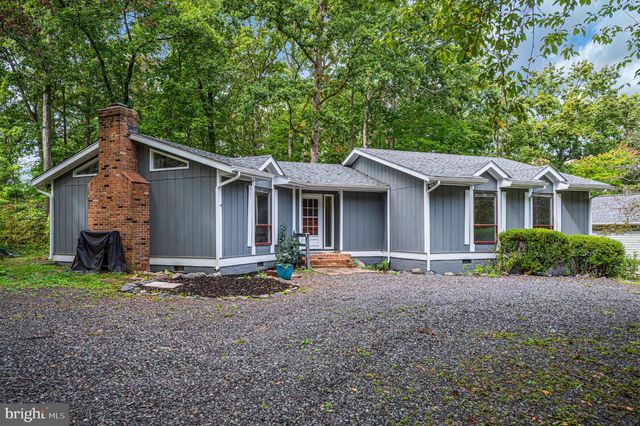 216 WAKEFIELD DR, Locust Grove, VA 22508