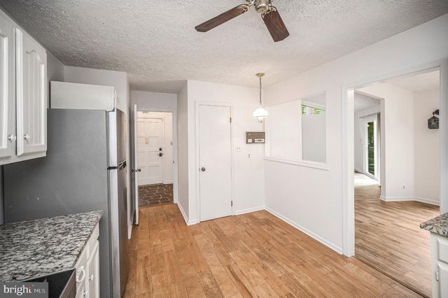 216 WAKEFIELD DR, Locust Grove, VA 22508