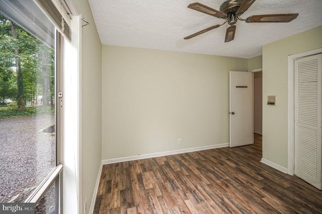 216 WAKEFIELD DR, Locust Grove, VA 22508