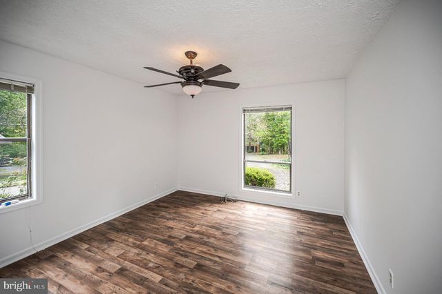 216 WAKEFIELD DR, Locust Grove, VA 22508