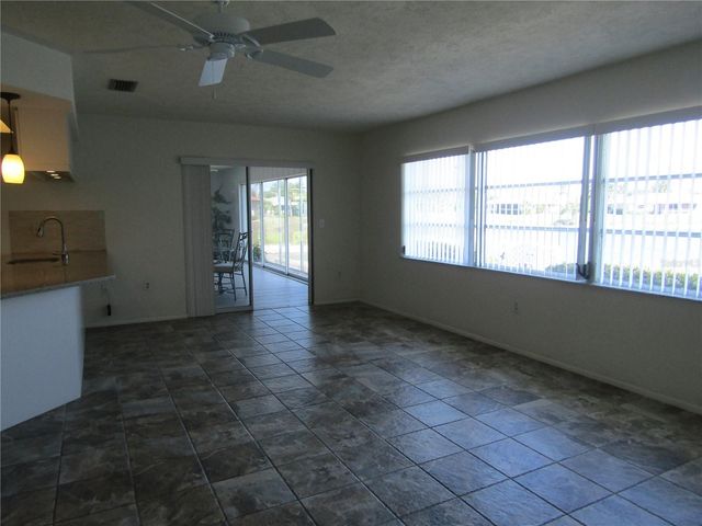 1608 LILLIPUT COURT, Venice, FL 34293
