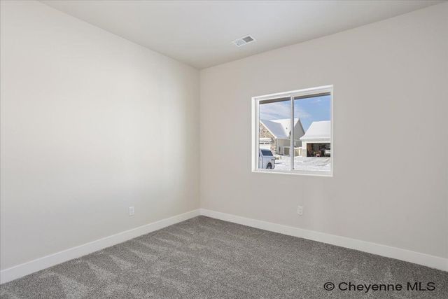 5810 ALEX RANCH RD, Cheyenne, WY 82007