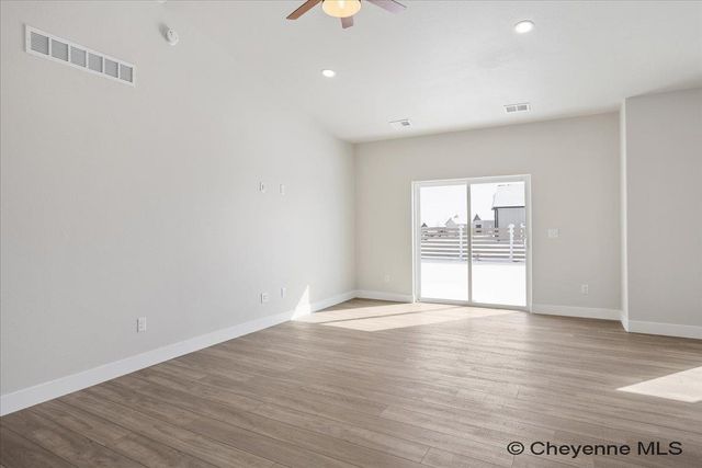 5810 ALEX RANCH RD, Cheyenne, WY 82007