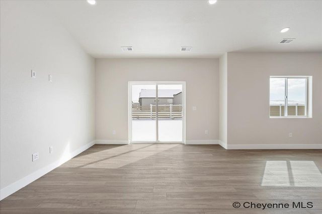 5810 ALEX RANCH RD, Cheyenne, WY 82007