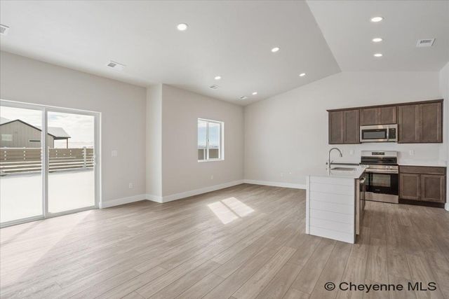 5810 ALEX RANCH RD, Cheyenne, WY 82007