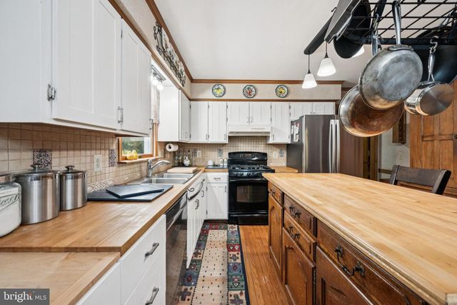 719 MARNE HWY, Hainesport, NJ 08036