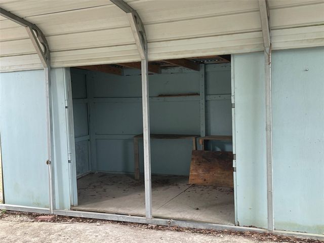 39 County Road 4020, Dayton, TX 77535