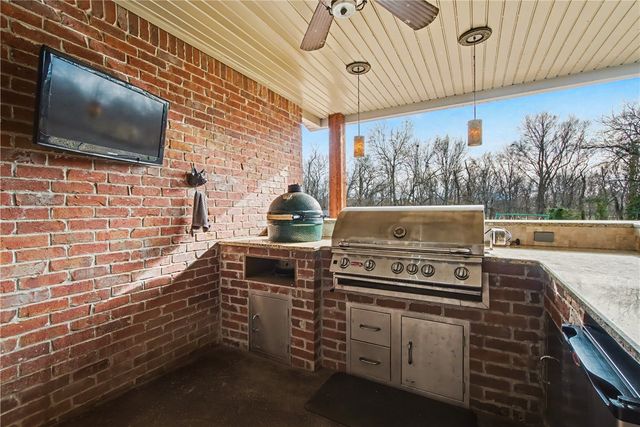 6863 Freedom Place, Springdale, AR 72762