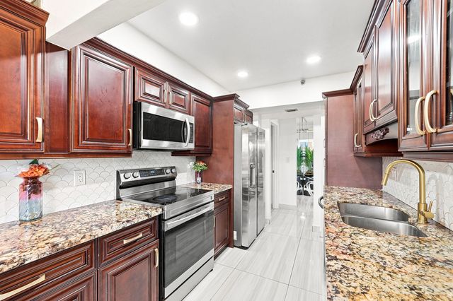 7400 Radice Court 506, Lauderhill, FL 33319
