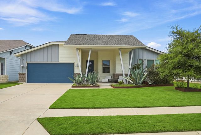 112 Dax DR, Liberty Hill, TX 78642
