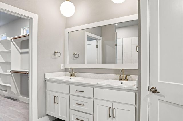 112 Dax DR, Liberty Hill, TX 78642