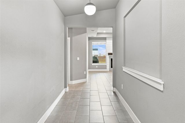 112 Dax DR, Liberty Hill, TX 78642
