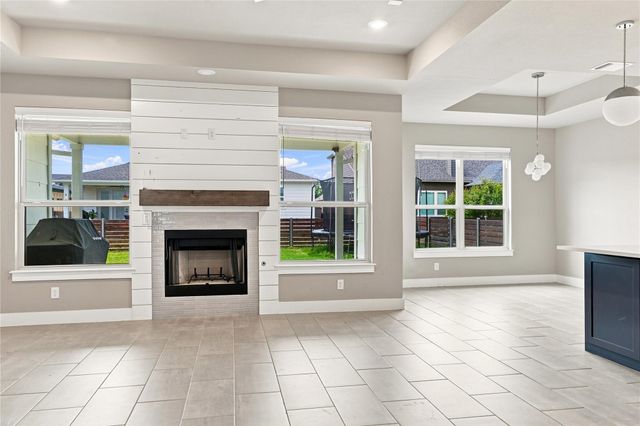112 Dax DR, Liberty Hill, TX 78642