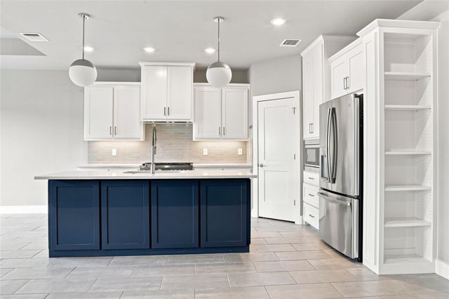 112 Dax DR, Liberty Hill, TX 78642