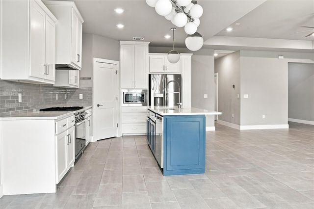 112 Dax DR, Liberty Hill, TX 78642