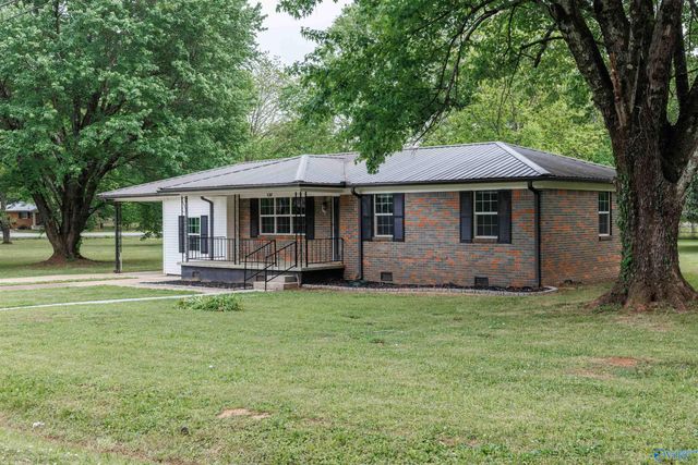 126 Helena Drive, Huntsville, AL 35811