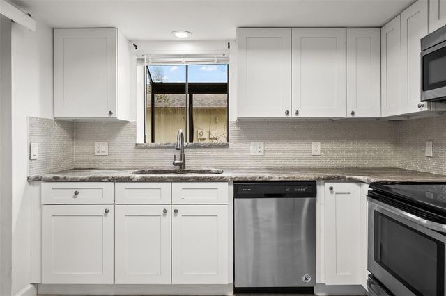 8626 WOODBRIDGE DRIVE, New Port Richey, FL 34655