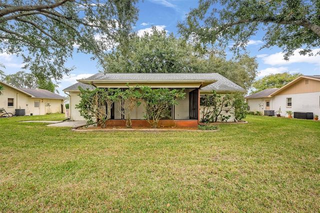 8626 WOODBRIDGE DRIVE, New Port Richey, FL 34655