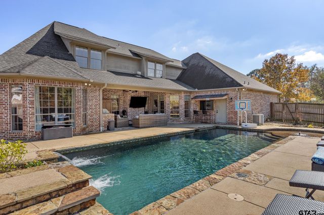7107 Butterfly Creek, Tyler, TX 75703
